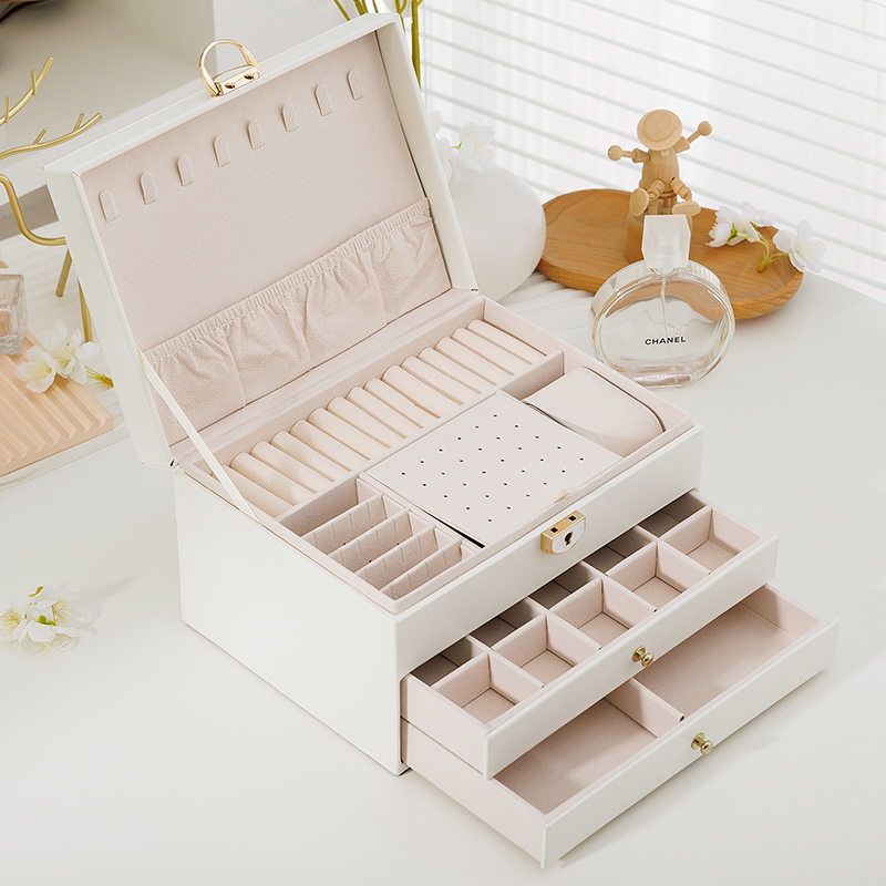 Square Diamond [Pearl White] Free Watch Pillow
