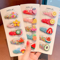 15 кусочков вишни арбуза