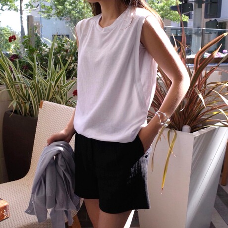 【纯色无袖t恤】_无袖纯色t恤图片_纯色t恤价格_搭配分享 - 爱逛街