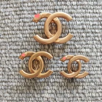 Золотая пряжка для маленькой замки