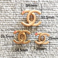 Позолоченная большая пряжка с замком