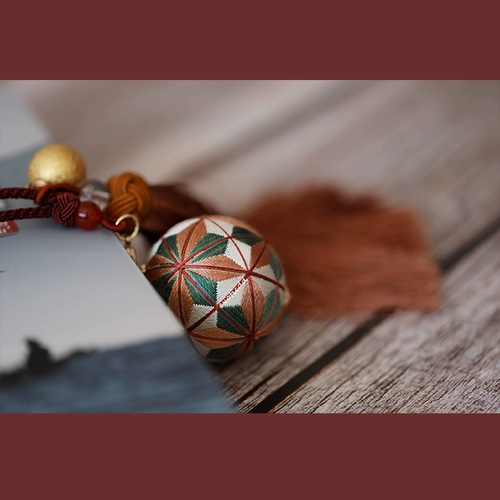 [Плоские золотые годы] Материалы шарика Temu действительно шелковая вышивка линия