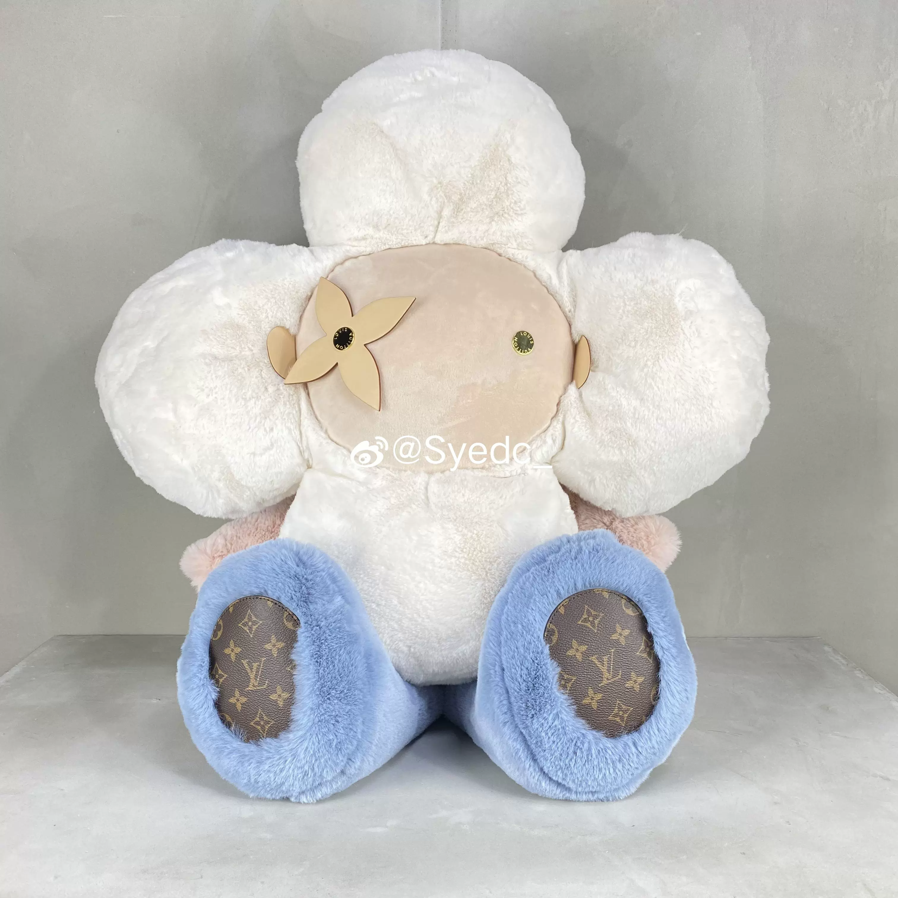 Louis Vuitton DOUDOU VIVIENNE Plush (GI0445)