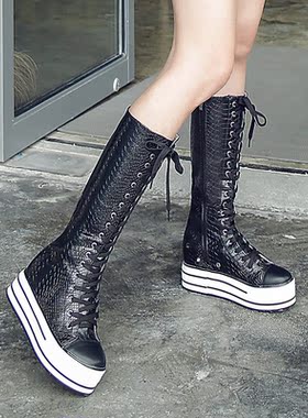 爱逛街为您找到套筒靴相关的宝贝,您可以在下面的板块中挑选喜欢的