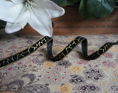 taobao agent British single black gold velvet ribbon ribbon gold silk three -dimensional snake pattern decoration 1cm 2 meters