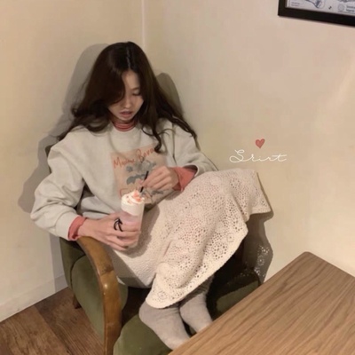 taobao agent Rose record machine French girl sweater super favorite DER ~ South Korean retro printing college loose pullover