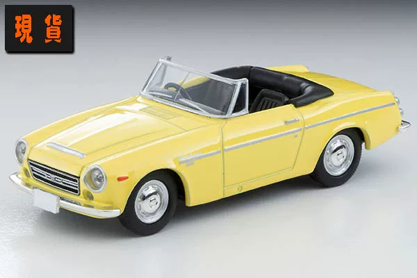 Май 22 Томы Домека 1/64 TLV-131c Datsun Fairlady 2000 (желтый)