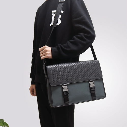 Модная сумка на одно плечо для отдыха