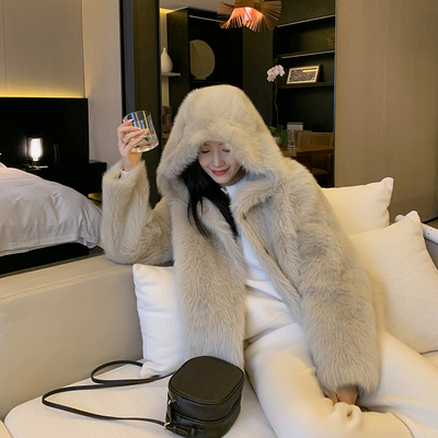 taobao agent MSBeast imported Tuscana fur coat coat female hooded and age -reduced lamb fur coat short model
