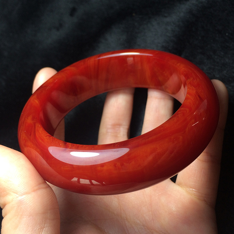 中东蜜蜡手镯车厘红贵族蜜蜡老料琥珀宽边手镯女车厘红首饰品饰