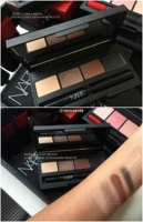 Посмотрите ближе ограниченные четырехцветные тени для век + подводка для глаз