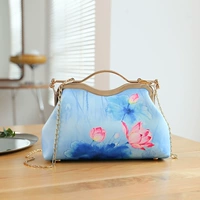 Светло-голубая форма рифма