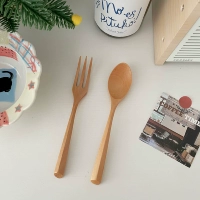 Деревянная вилка ложка