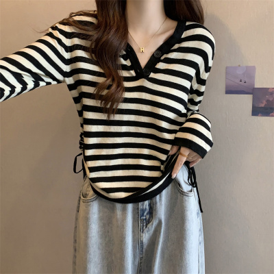taobao agent Knitted autumn sweater, top, plus size, V-neckline, drawstring, 2022 collection, long sleeve, french style
