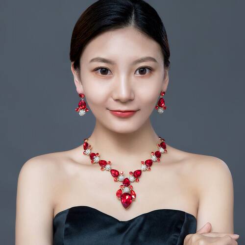 欧美风大牌水晶宝石装饰套装项链耳环甜美气质女晚礼服配饰锁骨链
