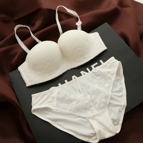 爱逛街为您找到白色聚拢文胸相关的宝贝,您可以在下面的板块中挑选