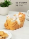 Лежать на насосной коробке с плоской оранжевой кошкой (дизайнерская модель)