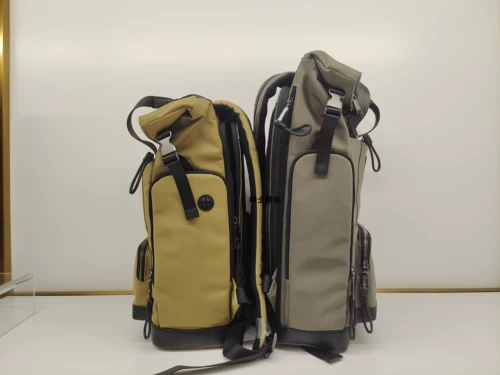 Модный вместительный и большой рюкзак