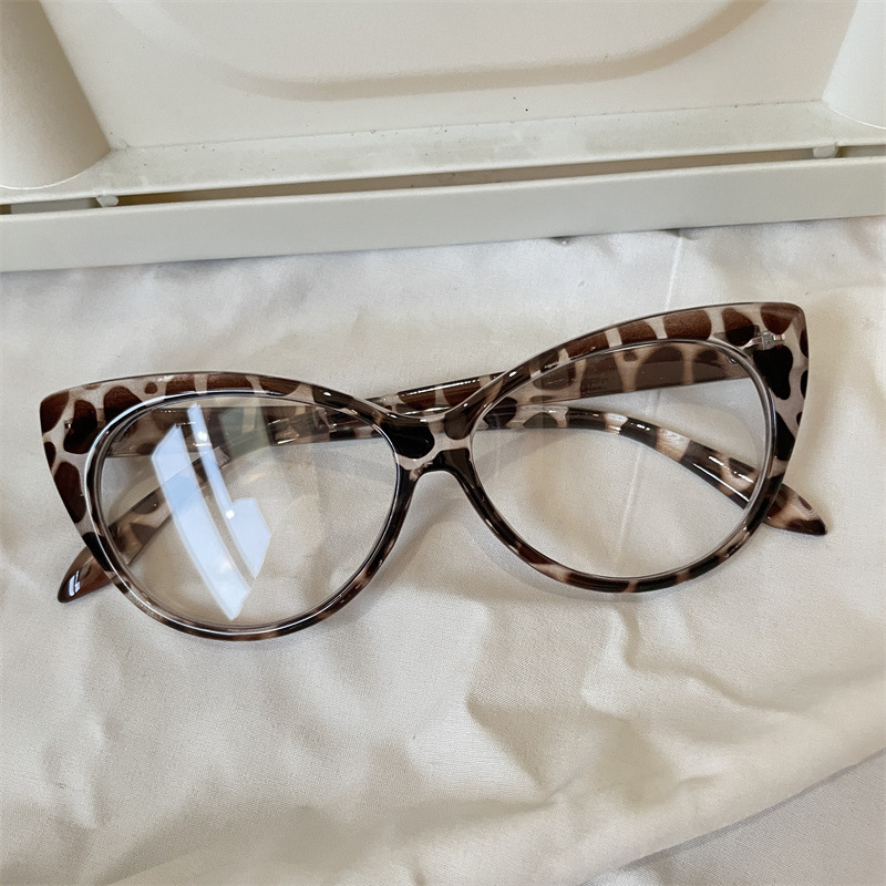 cat eye leopard print