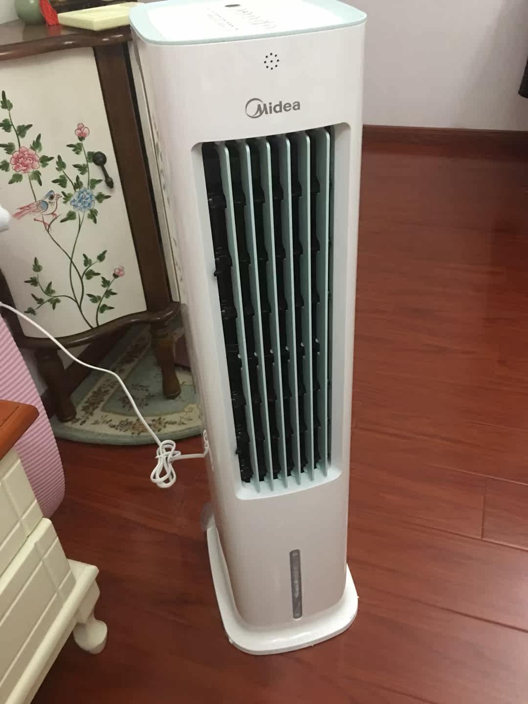 美的电风扇落地家用空调扇制冷器宿舍小型静音立式塔扇移动冷风扇