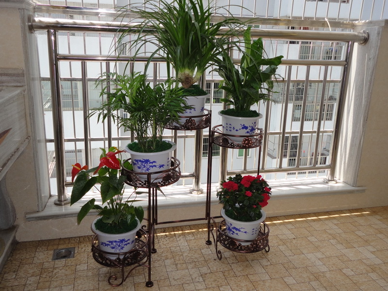 

Подставка для цветов