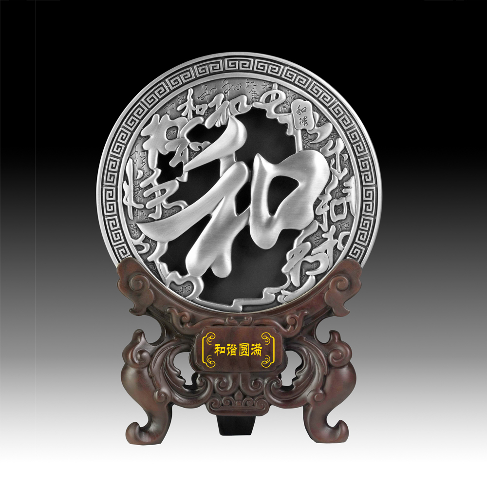 

Декоративные украшения Intotem D2011