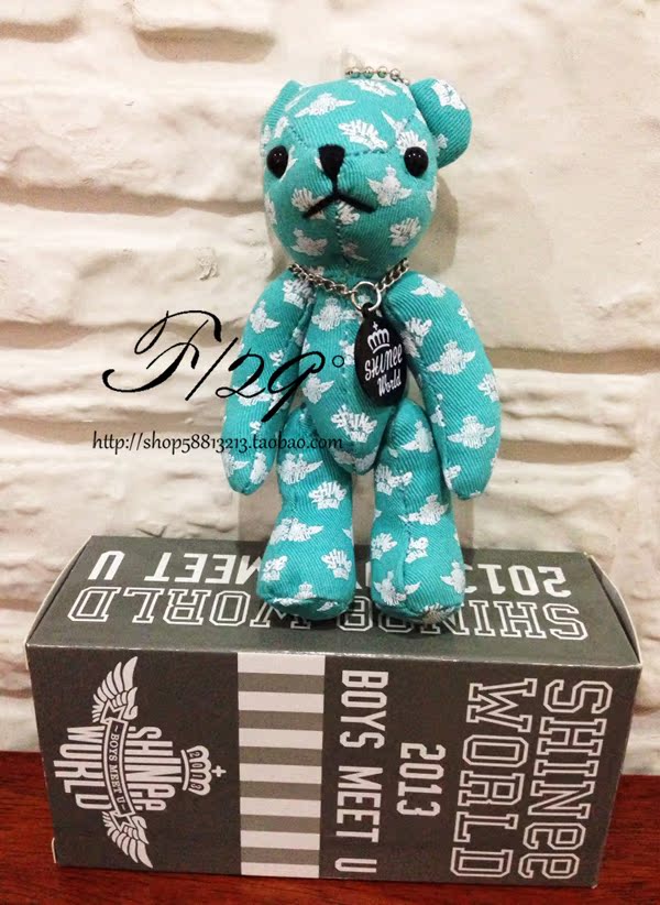 

Сувенир со звездами кино и эстрады SHINee BOYS MEET FC