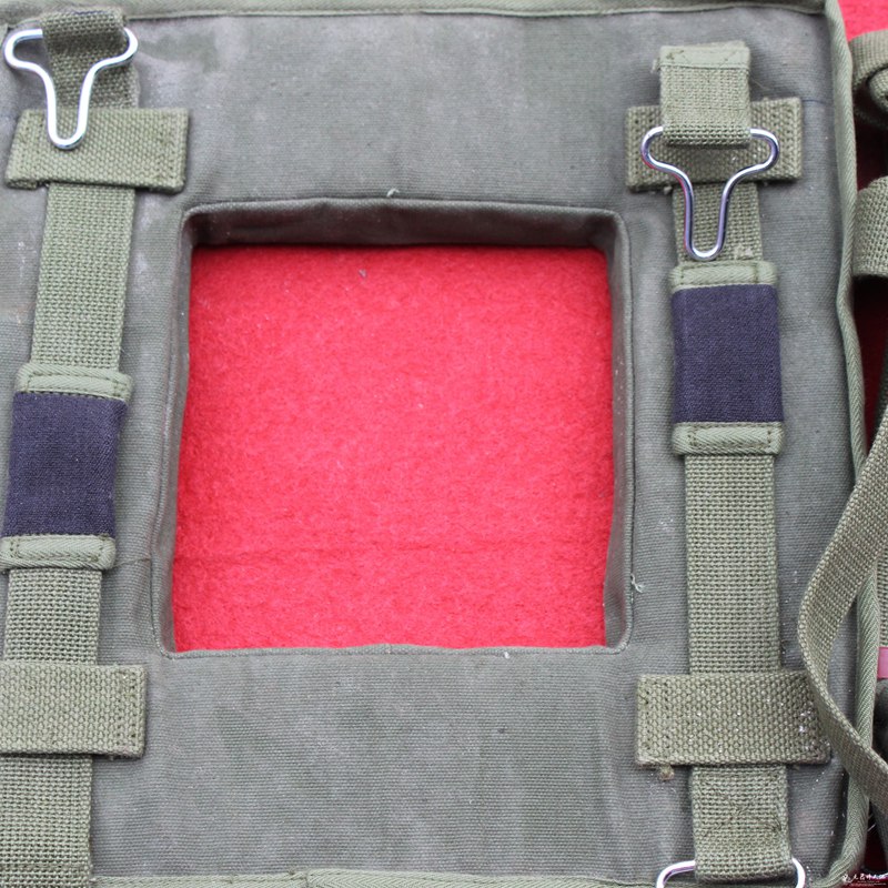 

Комплектующие для спортивных сумок Strap