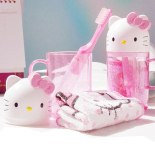 

Дорожная косметичка Hello kitty