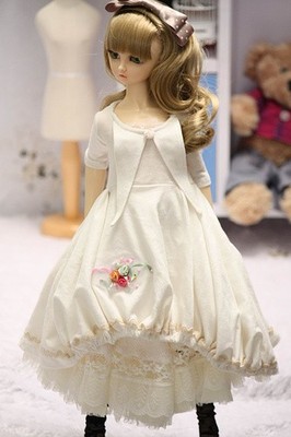 taobao agent SD doll BJD doll clothing/salon/doll clothes 65cm 3 4 6 girl doll suit skirt spot EDG021