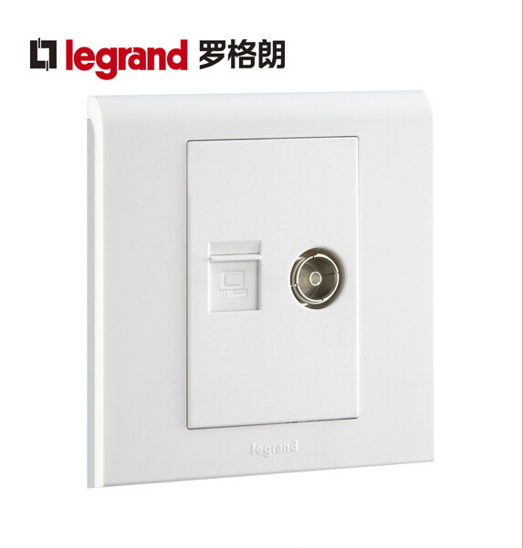 

Розетка Legrand K5 K5 +6