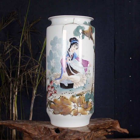 爱逛街为您找到手绘粉彩花瓶相关的宝贝,您可以在下面的板块中挑选