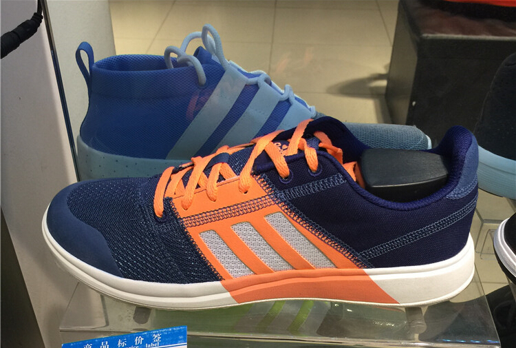 

Кроссовки для тенниса Adidas 2015 M21651 M21648