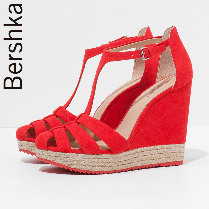 

Босоножки Bershka 11215031