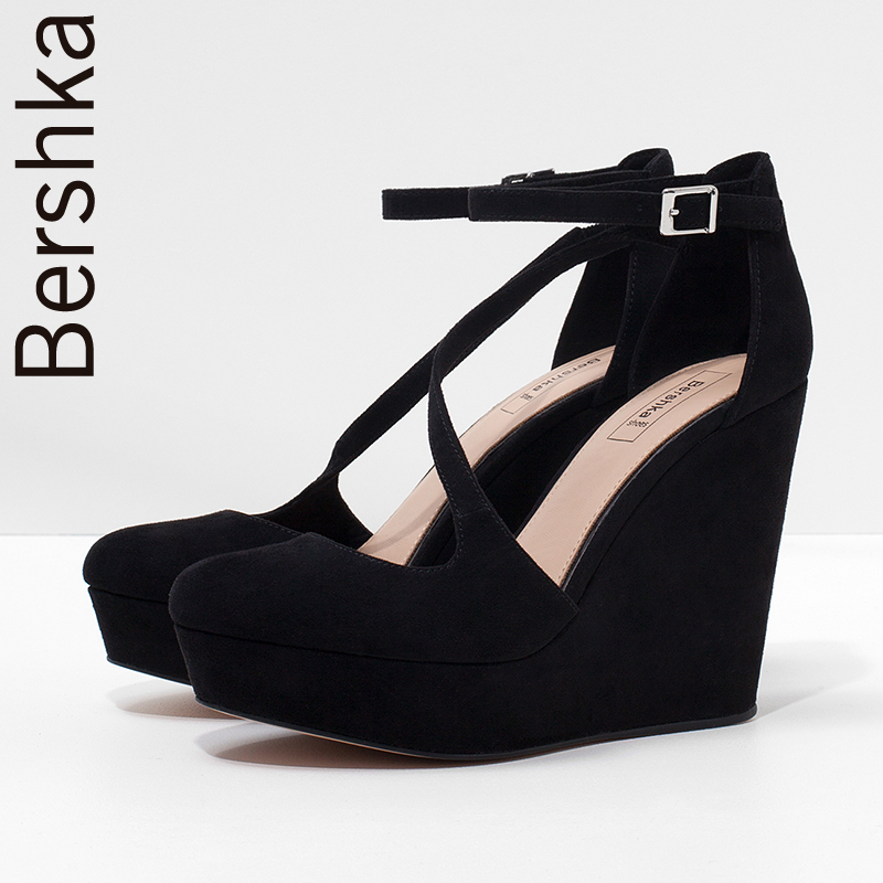 

Босоножки Bershka 11213031