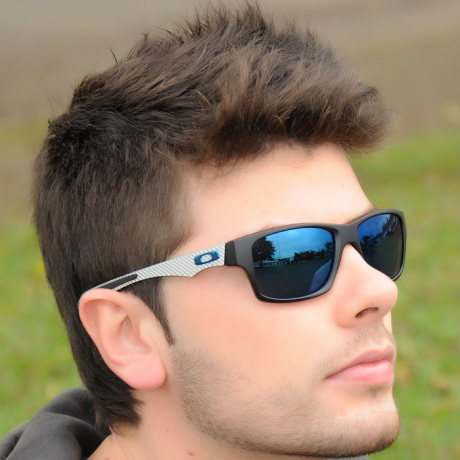 爱逛街为您找到o记太阳眼镜相关的宝贝,您可以在下面的板块中挑选喜欢