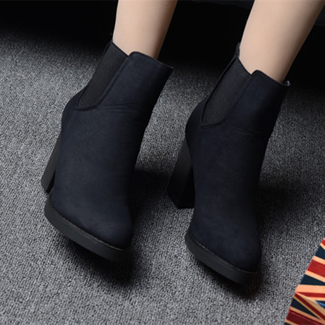 爱逛街为您找到防水台女靴相关的宝贝,您可以在下面的板块中挑选喜欢