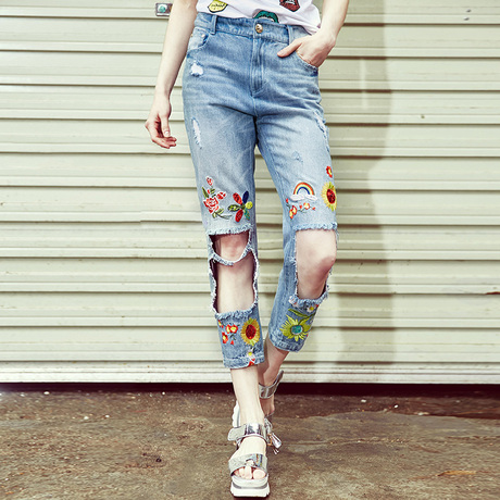 【浅色乞丐裤】_破洞新款牛仔裤图片_破洞九分牛仔裤价格_搭配分享