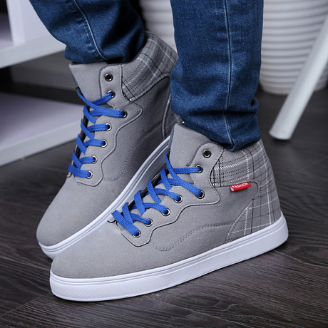 爱逛街为您找到学生高帮板鞋相关的宝贝,您可以在下面的板块中挑选