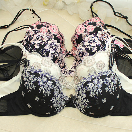 爱逛街为您找到刺绣文胸相关的宝贝,您可以在下面的板块中挑选喜欢的