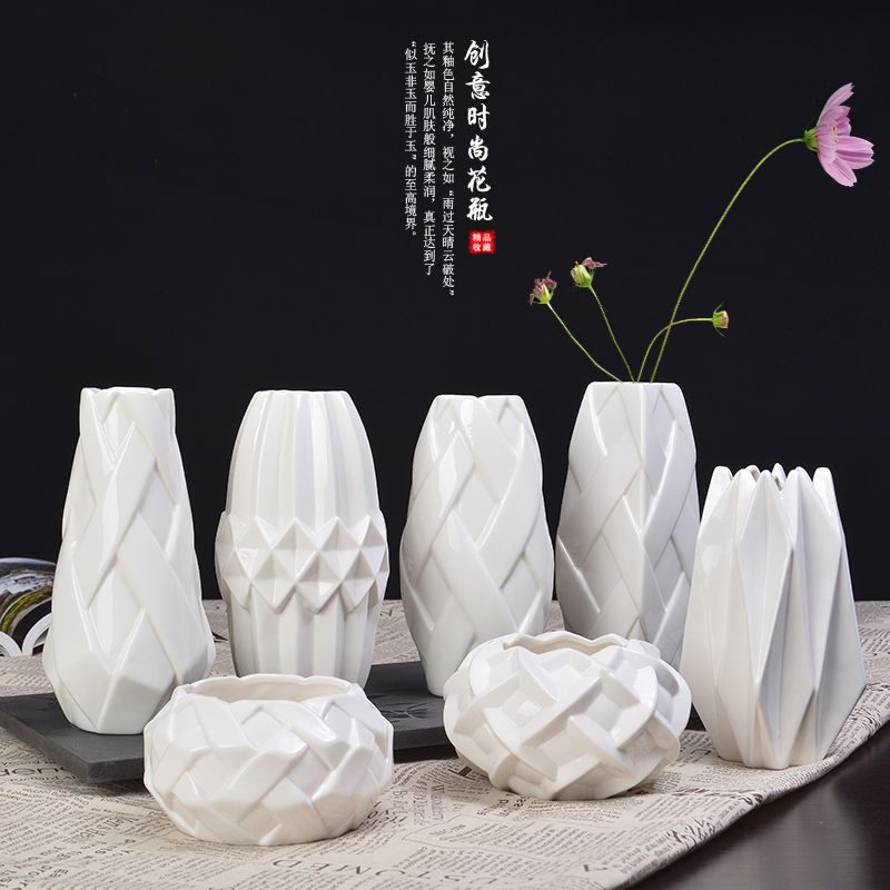 

Цветочная ваза Ngai Hing fine porcelain art