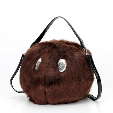 爱逛街为您找到皮草毛包相关的宝贝,您可以在下面的板块中挑选喜欢的