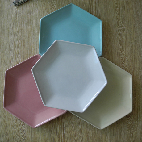 爱逛街为您找到陶瓷蛋糕盘相关的宝贝,您可以在下面的板块中挑选喜欢