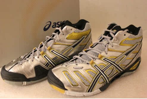 

Кроссовки для волейбола Asics Gel Sensei