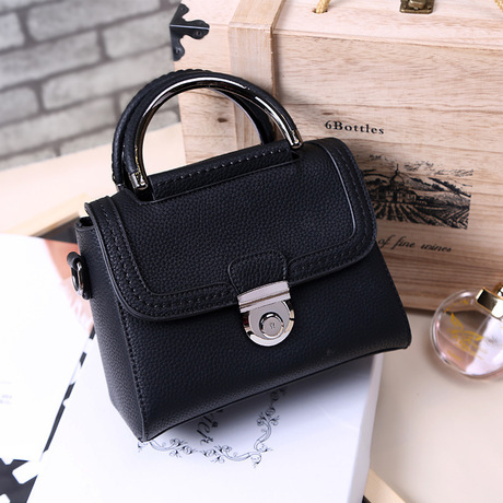 爱逛街为您找到斜挎手提包相关的宝贝,您可以在下面