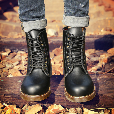 爱逛街为您找到男士马丁靴相关的宝贝,您可以在下面的板块中挑选喜欢