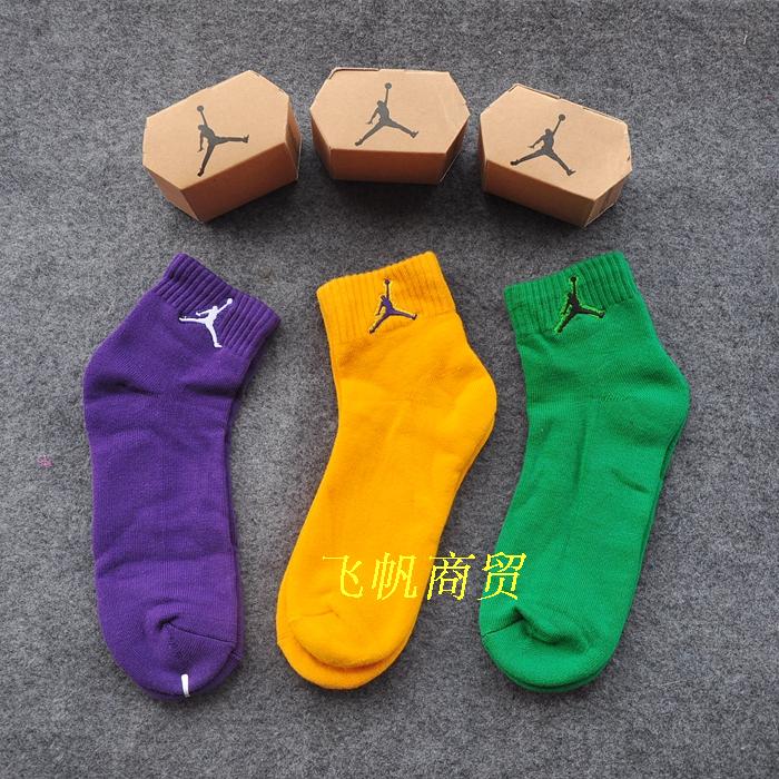 

чулочно-носочные изделия Air jordan Nike Jordan