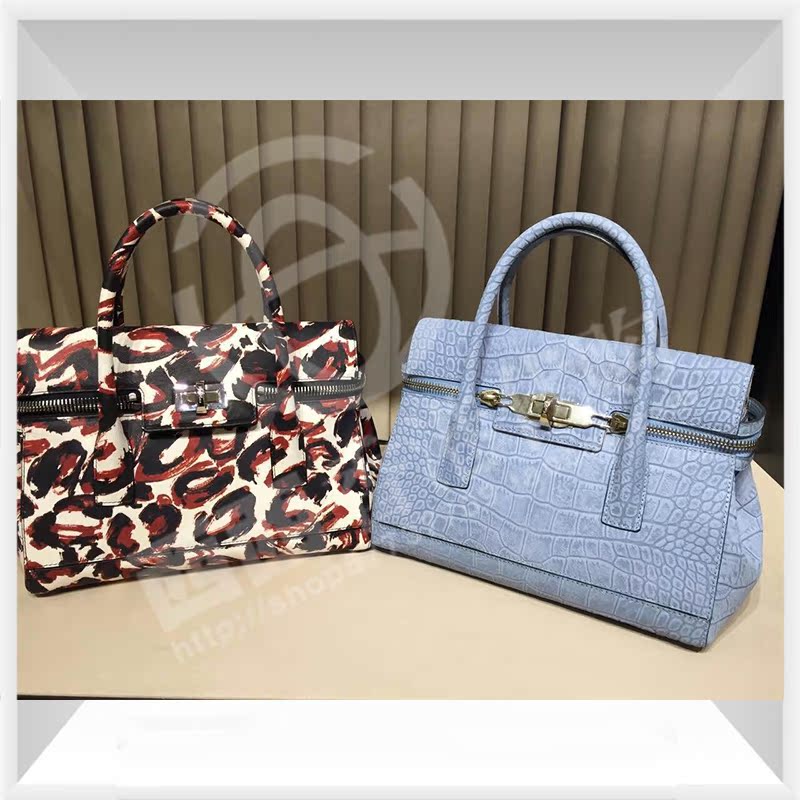 

Сумка Max Mara MSB /WB/033 ( ) 15 OL AF12550