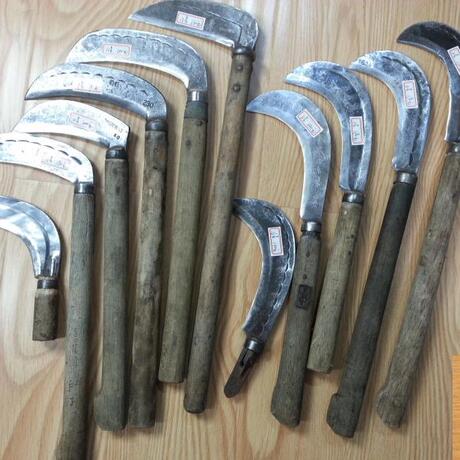 日本进口二手原装 镰草刀 大小麦收镰刀 收割刀 锄头 农用工具