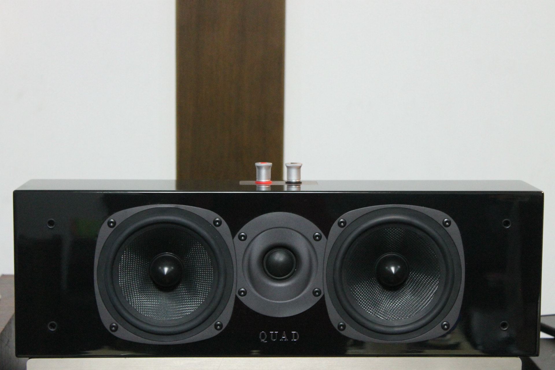 

Hi-Fi акустика Quad CENTER